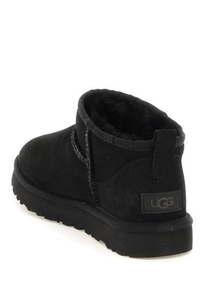 Ugg Low-cut Slip-on Boots With Twinface Lining And Textured Sole In Black