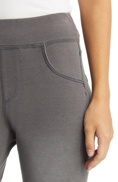 Hue Game Changing Seamless Denim Leggings In Grey Wash