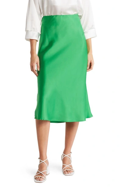 Renee C Solid Satin Midi Skirt In Green