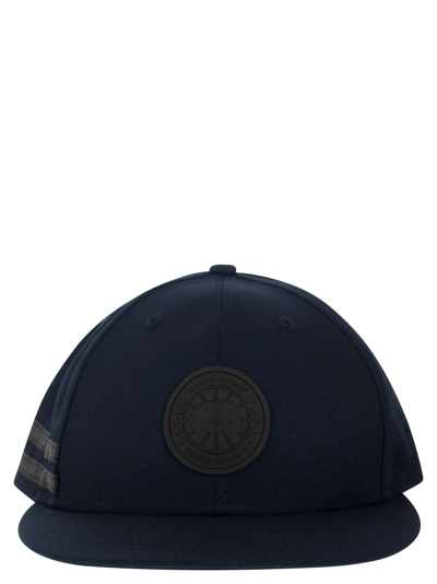 Shop Canada Goose Snapback - Hat With Visor In Atlantic Navy