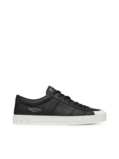Shop Valentino Sneaker Cityplanet In No Black White