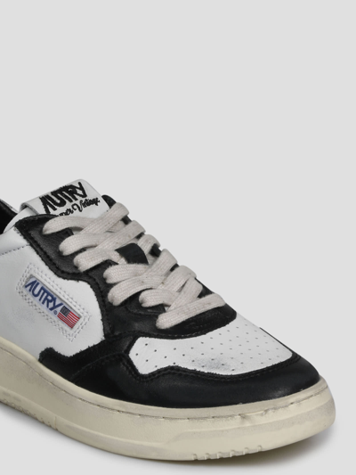Shop Autry Super Vintage Medalist Low Sneakers In White