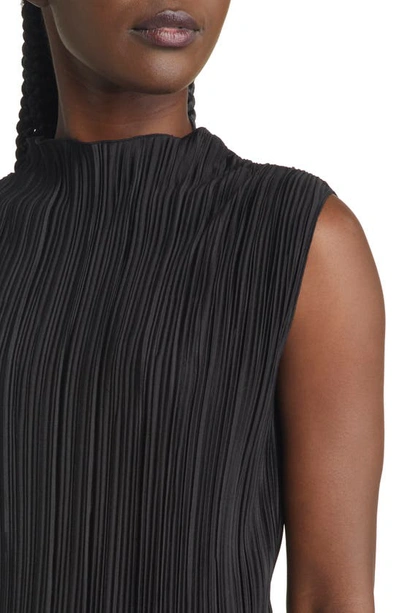Rails Trea Sleeveless Plissé Top In Black