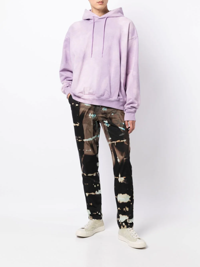 Shop Stain Shade Tie-dye Straight-leg Trousers In Schwarz