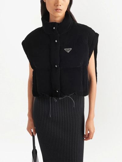 Prada Convertible Cropped Velvet Down Jacket In Schwarz