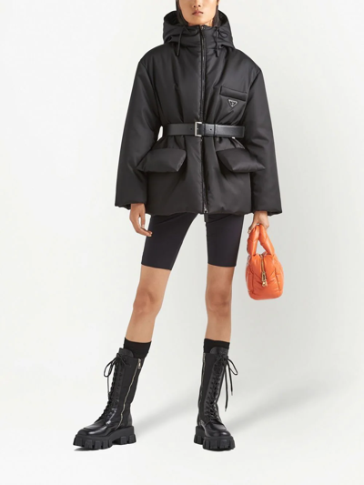 Prada Hooded Down Jacket With Belted Waist In Schwarz