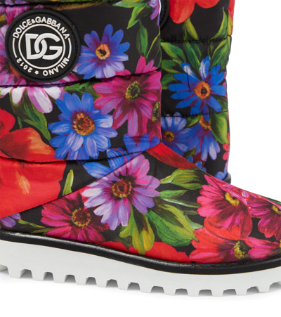 Shop Dolce & Gabbana Floral Quilted Snow Boots In Prato Fdo.nero