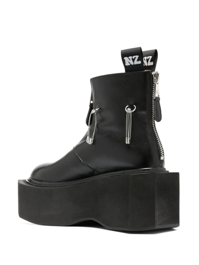 Natasha Zinko Ring Flatform Boots In Schwarz