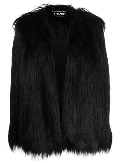 Shop Styland Faux-fur Jacket In Schwarz