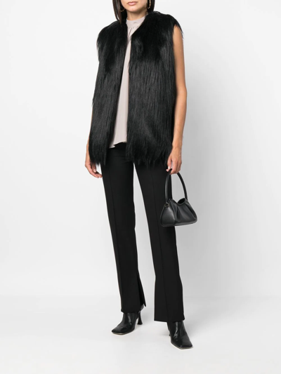 Shop Styland Faux-fur Gilet In Schwarz