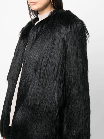 Shop Styland Faux-fur Jacket In Schwarz