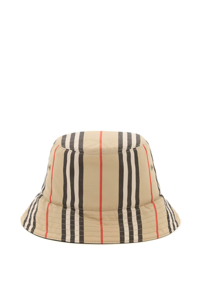 Shop Burberry Reversibile Bucket Hat In Beige,black,red