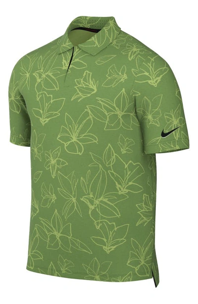 Shop Nike Dri-fit Adv Tiger Woods Golf Polo In Vivid Green/ Black