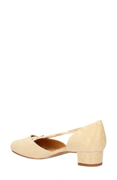 J. Reneé Charolette Pump In Gold