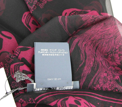 Alexander Mcqueen Women's Black / Light Purple Multiskull Print Silk Scarf 528571 1071 In Black / Light Purple