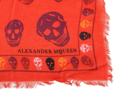 Alexander Mcqueen Women's Red Modal / Wool Multiskull Box Print Shawl Scarf 496827 6470 In Red