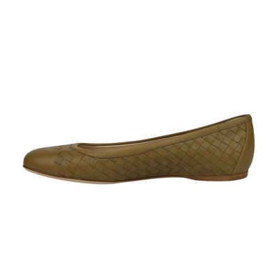 Shop Bottega Veneta Women's Intrecciato Brown Leather Flat Slippers 370132