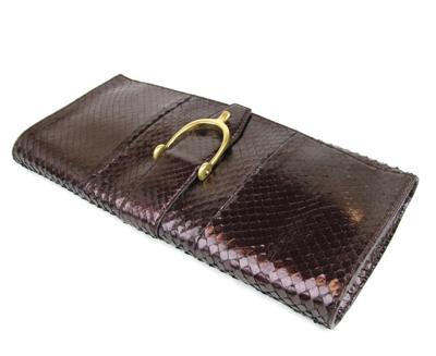 Gucci Women's Python Soft Stirrup Clutch Bag 304719 In Plum