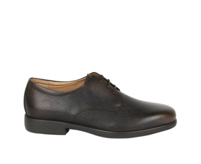 Shop Ferragamo Salvatore  Pebble Leather Oxford Shoe In Dark Brown