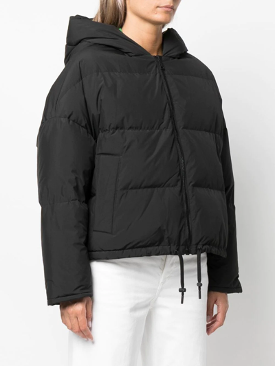 Yves Salomon Reversible Hooded Puffer Jacket In Schwarz