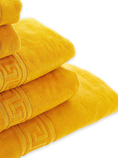 Shop Versace Medusa Classic Towel Set (set Of Five) In Gold