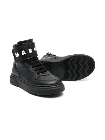 Shop Marni Sneakers With Print In Nera