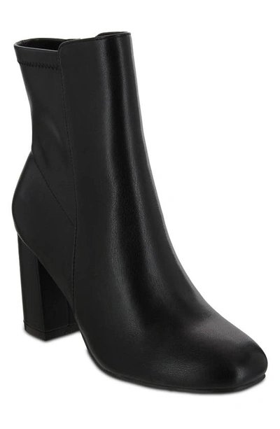 Mia Kymi Block Heel Bootie In Black