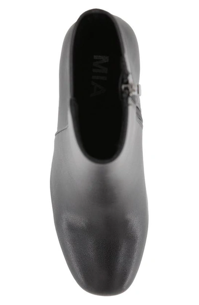 Mia Kymi Block Heel Bootie In Black
