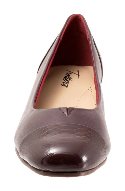 Shop Trotters Daisy Pump In Burgundy Snake