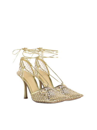 Bottega Veneta 90mm Macrame Metallic Ankle-wrap Pumps In Gold