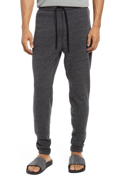 Alo Yoga Triumph Sweatpants In Charcoal Black Triblend