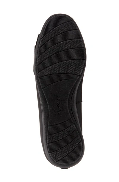 Trotters Danni Leather & Suede Flat In Black Micro