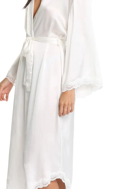 Papinelle Camille Lace Trim Silk Robe In Ivory