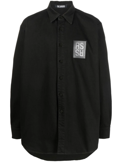 Shop Raf Simons Logo-patch Long Shirt In Schwarz