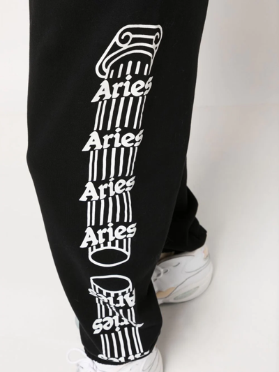 Shop Aries Column Logo-print Sweatpants In Schwarz