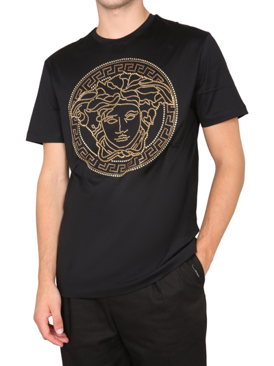 Shop Versace Medusa Logo T-shirt In Nero