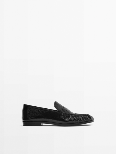 Shop Massimo Dutti Leather Loafers In Black