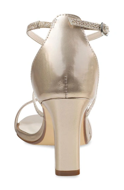 Touch Ups Daphne Sandal In Champagne