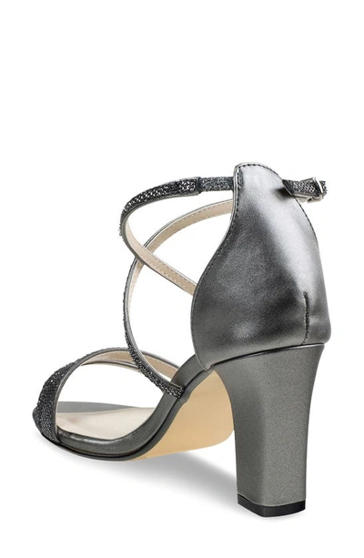 Touch Ups Daphne Sandal In Pewter