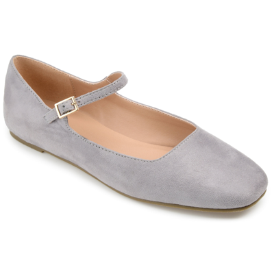 Shop Journee Collection Collection Women's Carrie Flat In Grey