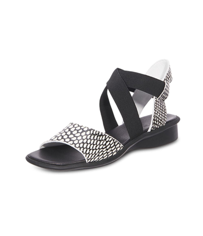 Shop Arche Satia Sandales In Black