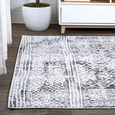 Shop Jonathan Y Iften Moroccan Geometric Distressed Area Rug In White
