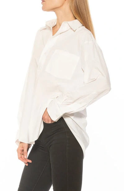 Shop Alexia Admor Amber Classic Boyfriend Fit Button-up Shirt In Ivory