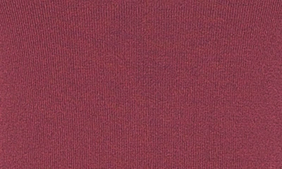Alexia Admor Phoebe Short Sleeve Turtle Neck Sweater In Burgundy