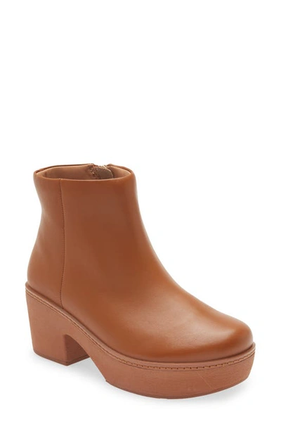 Shop Fitflop Pilar Platform Bootie In Light Tan