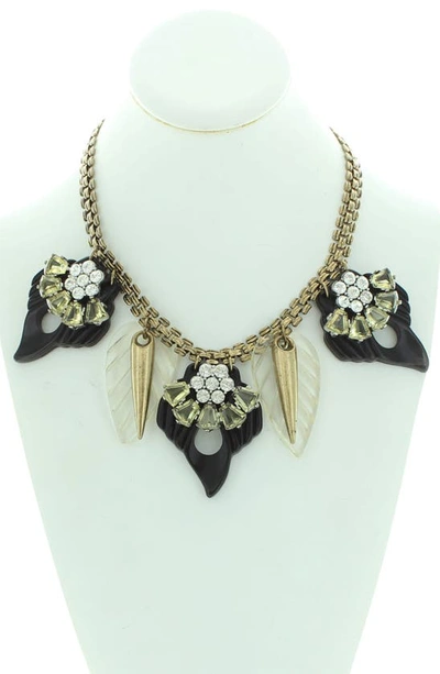 Olivia Welles Get-to-the-point Necklace In Gold