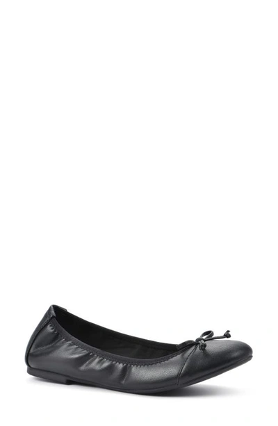 Shop White Mountain Footwear Sunnyside Ii Ballet Flat In Black/ Smooth