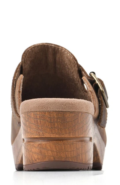 White Mountain Footwear White Mountain Behold Suede Platform Clog In Brown/ Leather