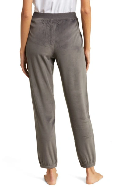 Shop Barefoot Dreams Luxechic® Joggers In Carbon
