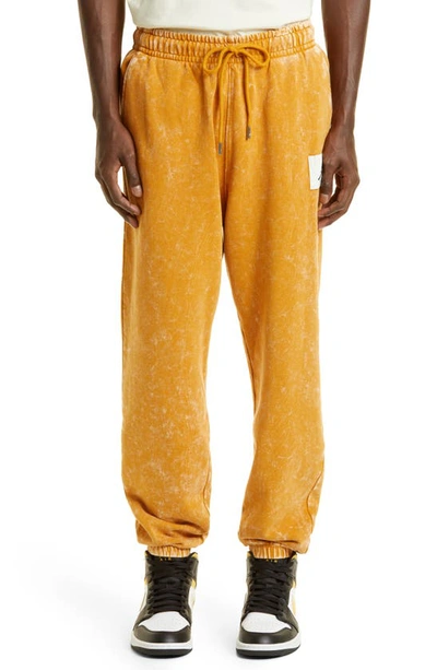 Shop Jordan Essentials Statement Fleece Sweatpants In Chutney